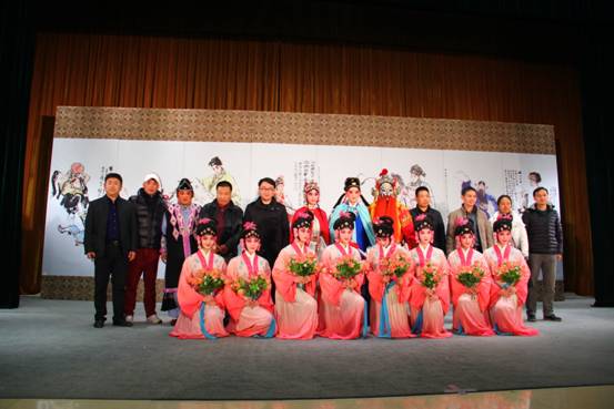 说明: H:\上海昆剧院演出\IMG_8800.JPG