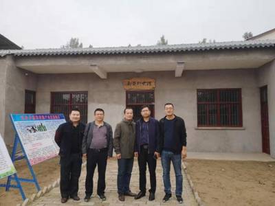 247c4ce52f047c48496df0d3df405f8