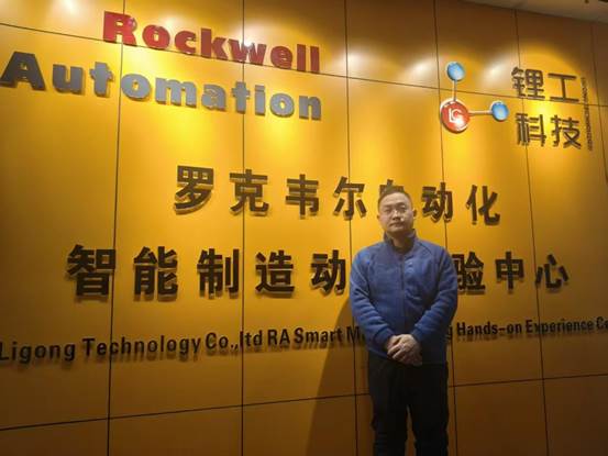 e53ebe85bef57d9d1dd9e251036d17bf