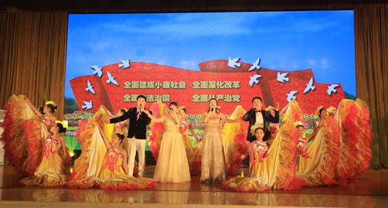 说明: C:\Users\win7\Desktop\2018年三校共庆新年晚会1\4H8A0062.JPG